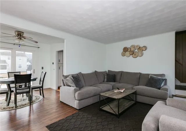4th image of 182 North Pl, Corning, NY 14830 | MLS# R1696325