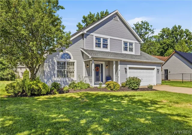 2nd image of 705 Sara Ct, Lewiston, NY 14092 | MLS# B1697802