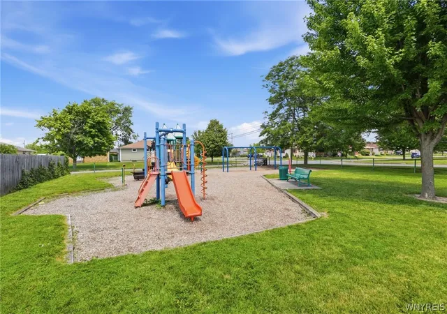 40th image of 256 Claudette Ct, Depew, NY 14043 | MLS# B1698118