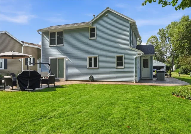 33rd image of 51 Winfield Ln, Webster, NY 14580 | MLS# R1697417