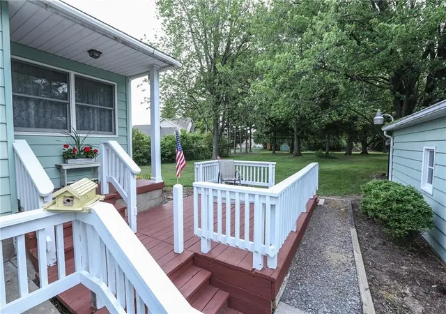 2nd image of 668 Long Pond Rd Rd, Rochester, NY 14612 | MLS# R1697873