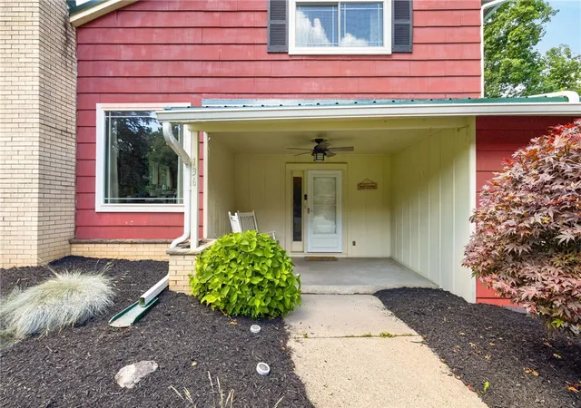 Photo 2 of Single family home for sale at 136 Holiday Ln, Canandaigua, NY 14424 | MLS# R1696102 | Listing updated on 2026-08-02