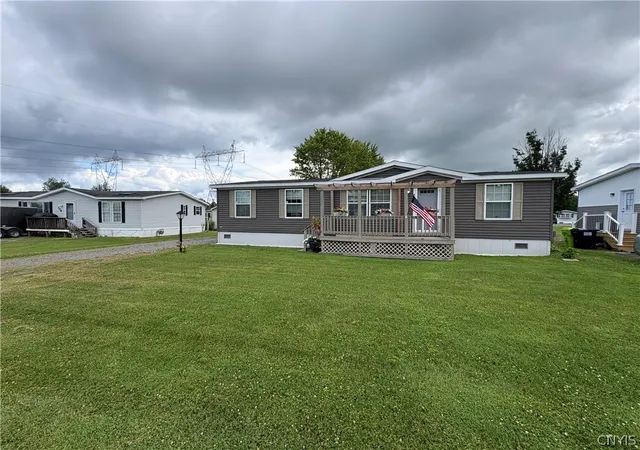Photo 3 of Manufactured home for sale at 8614 Lot 105 Lakeport Rd, Chittenango, NY 13037 | MLS# S1697693 | Listing updated on 2026-07-22