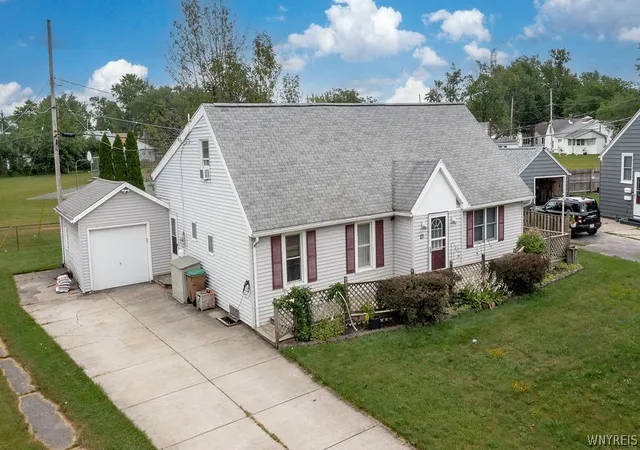 2nd image of 23 Cherry Ln, Cheektowaga, NY 14225 | MLS# B1697738