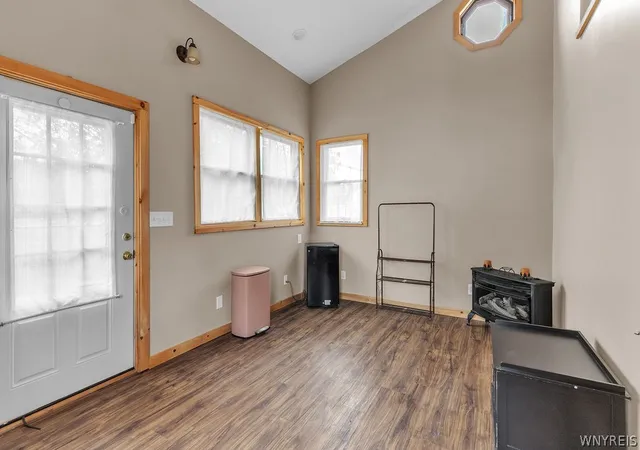 4th image of 23 Cherry Ln, Cheektowaga, NY 14225 | MLS# B1697738