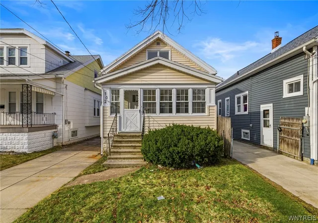 Photo 1 of Sale Pending at 102 Rosedale St, Buffalo, NY 14207 | MLS# B1698191 | Listing updated on 2026-07-30