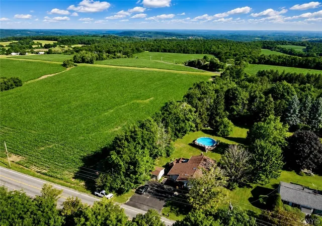 Photo 3 of Sale Pending at 1943 Falls Rd, Chittenango, NY 13037 | MLS# S1698133 | Listing updated on 2026-07-28