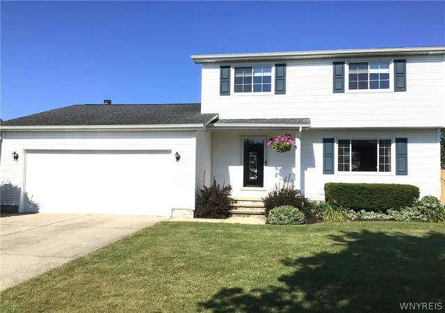 Photo 1 of Sale Pending at 6377 Mayflower Ln, Lake View, NY 14085 | MLS# B1698102 | Listing updated on 2026-07-30