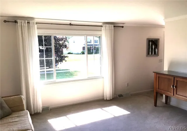 Photo 4 of Sale Pending at 6377 Mayflower Ln, Lake View, NY 14085 | MLS# B1698102 | Listing updated on 2026-07-30