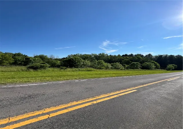 Photo 5 of House for sale at 3633 Warner Rd, Marion, NY 14505 | MLS# R1698047 | Listing updated on 2026-08-04