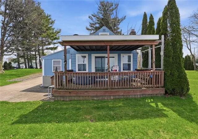 Photo 2 of Single family home for sale at 16055 Lomond Shrs W, Kendall, NY 14476 | MLS# R1698183 | Listing updated on 2026-07-16