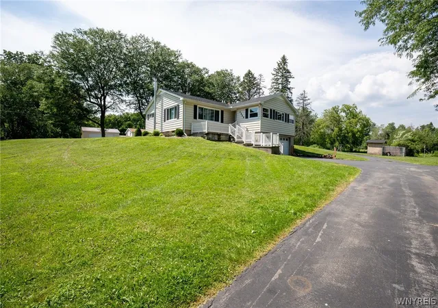 Photo 3 of Sale Pending at 1359 Roberts Rd, Basom, NY 14013 | MLS# B1698223 | Listing updated on 2026-07-24