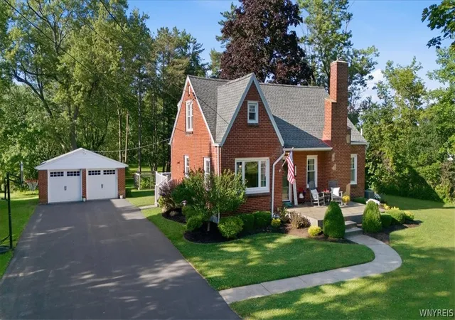 1st image of 5370 Seneca St, Buffalo, NY 14224 | MLS# B1697689