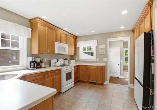 4th image of 5370 Seneca St, Buffalo, NY 14224 | MLS# B1697689