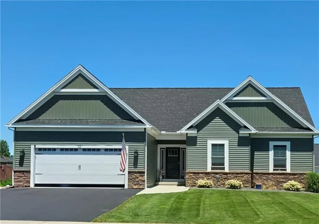 1st image of 33 Rath Ln, Hamlin, NY 14464 | MLS# R1697657