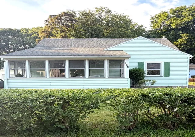 Photo 1 of Sale Pending at 168 Birchwood Dr, Rochester, NY 14622 | MLS# R1694333 | Listing updated on 2026-07-29