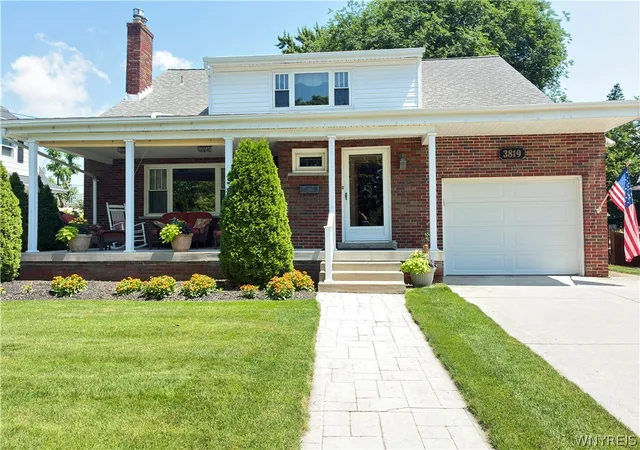 1st image of 3819 Madison Ave, Niagara Falls, NY 14305 | MLS# B1696365