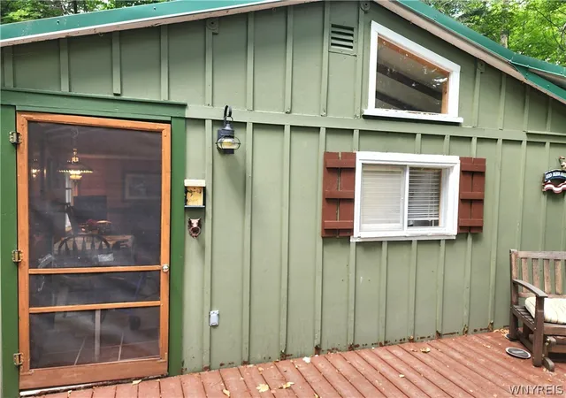 Photo 3 of Sale Pending at 16 Hemlock Rd, Varysburg, NY 14167 | MLS# B1697073 | Listing updated on 2026-07-30