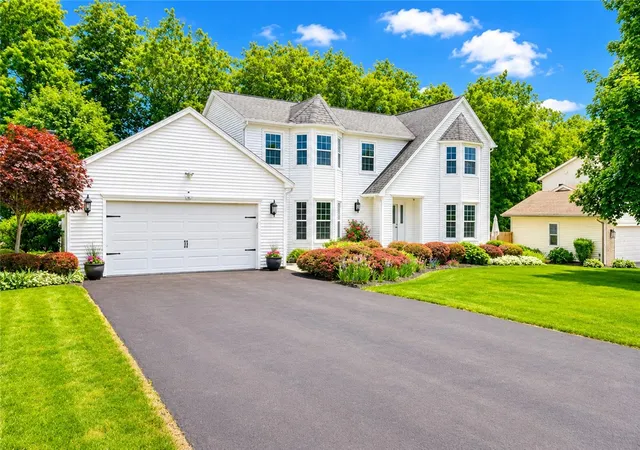 3rd image of 75 County Clare Crescent, Fairport, NY 14450 | MLS# R1698227