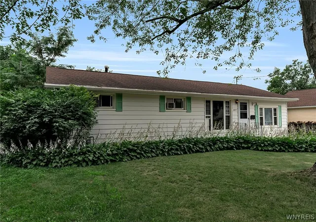 26th image of 11 Ashley Dr, Lancaster, NY 14086 | MLS# B1698026