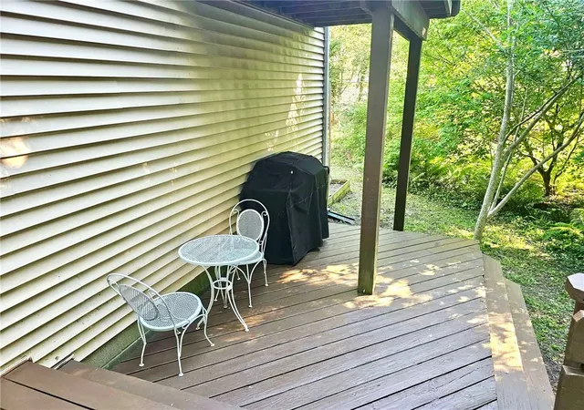 4th image of 902 Copperkettle Rd, Webster, NY 14580 | MLS# R1698318