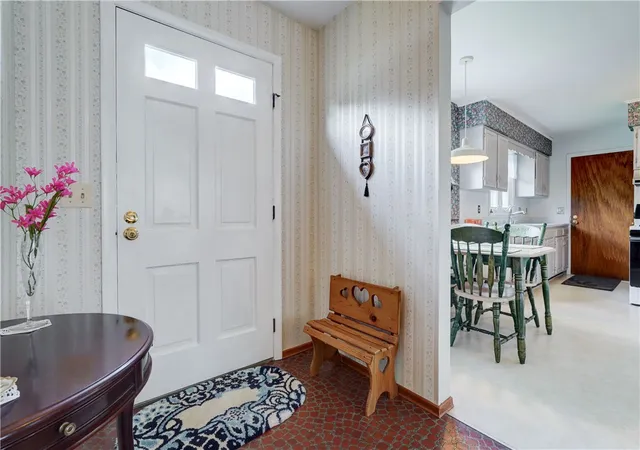 3rd image of 67 Tomahawk, Henrietta, NY 14467 | MLS# R1697434