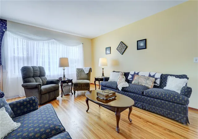 4th image of 67 Tomahawk, Henrietta, NY 14467 | MLS# R1697434