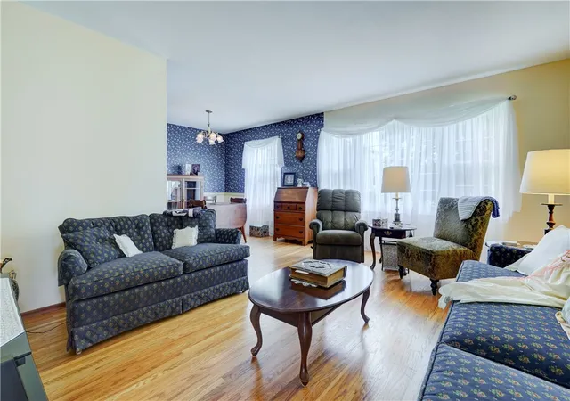 5th image of 67 Tomahawk, Henrietta, NY 14467 | MLS# R1697434