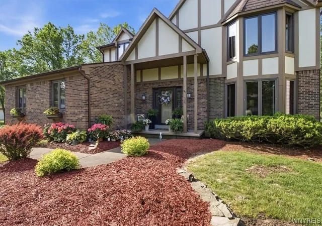 4th image of 34 Birdsong Cir, East Amherst, NY 14051 | MLS# B1698041