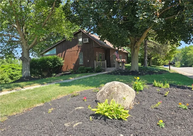 2nd image of 760 Northrup Rd, Elma, NY 14059 | MLS# B1698334