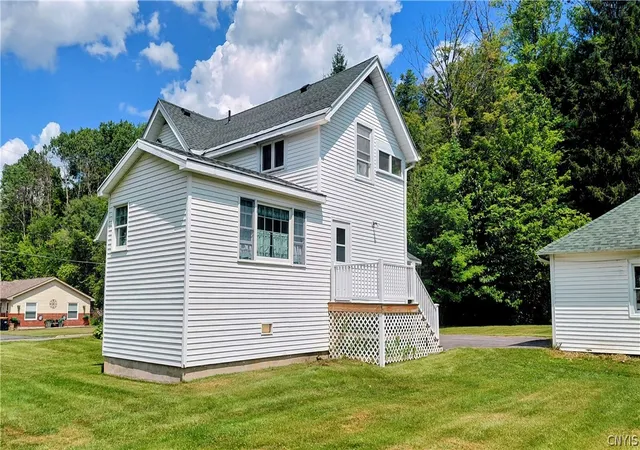 4th image of 100 Monroe St, German Flatts, NY 13357 | MLS# S1694435