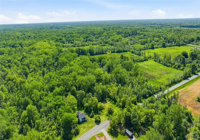 3rd image of 2003 Johnson Creek Rd, Somerset, NY 14012 | MLS# B1697034