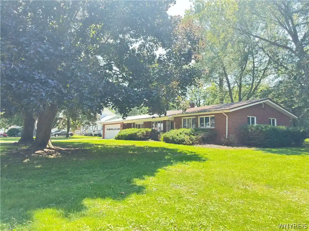 Photo 1 of Single family home for sale at 325 Mc Chesney St, Wilson, NY 14172 | MLS# B1698329 | Listing updated on 2026-10-17