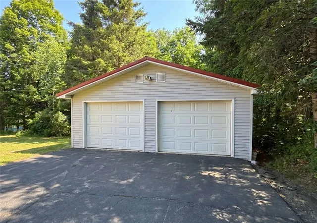 Photo 4 of Single family home for sale at 1213 Ferris Hl Rd, Prattsville, NY 12468 | MLS# R1698068 | Listing updated on 2026-07-14