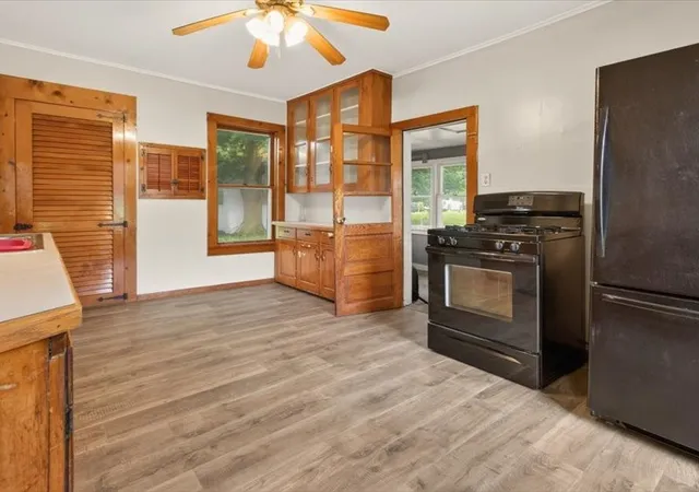 Photo 4 of Single family home for sale at 20 S Wayne St, Phelps, NY 14532 | MLS# R1698188 | Listing updated on 2026-08-03