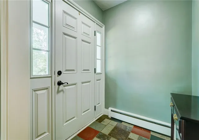 3rd image of 82 Washington Rd, Pittsford, NY 14534 | MLS# R1697357