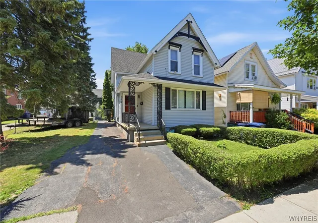 Photo 2 of Sale Pending at 176 15th Street, Buffalo, NY 14213 | MLS# B1698341 | Listing updated on 2026-07-25