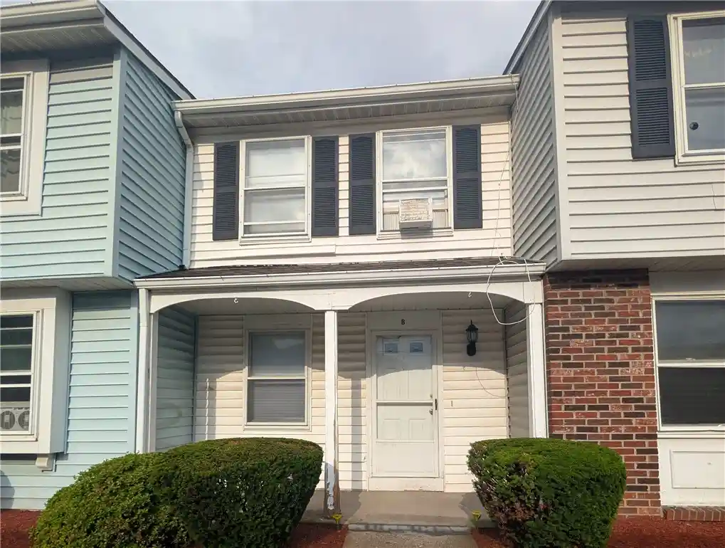 Listing Photo 1 - Condo for sale in 1290 Emerson St located at 1290 Emerson St, Rochester, NY 14606 - Unit 1290 Emerson St