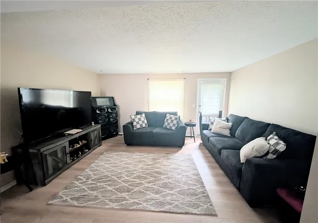 4th image of 1290 Emerson St, Rochester, NY 14606
