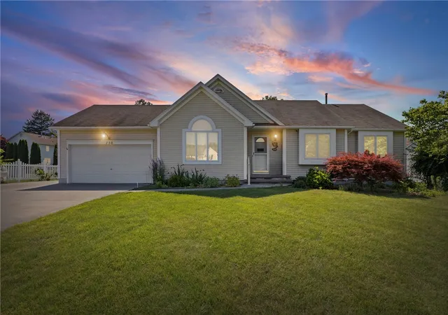 1st image of 750 Close Cir, Webster, NY 14580 | MLS# R1697648