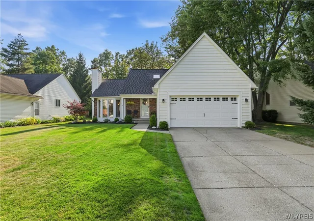 Photo 2 of Sale Pending at 90 Grasspointe Dr, Buffalo, NY 14228 | MLS# B1698046 | Listing updated on 2026-07-21