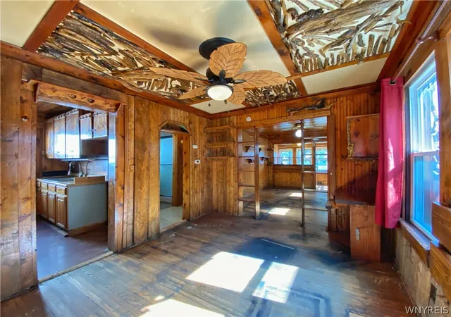 Photo 3 of Single family home for sale at 462 Hewitt Ave, Buffalo, NY 14215 | MLS# B1698052 | Listing updated on 2026-07-31