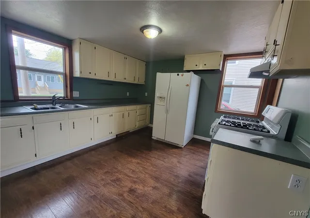 Photo 4 of Single family home for sale at 620 Mohawk St, Watertown, NY 13601 | MLS# S1697387 | Listing updated on 2026-07-19