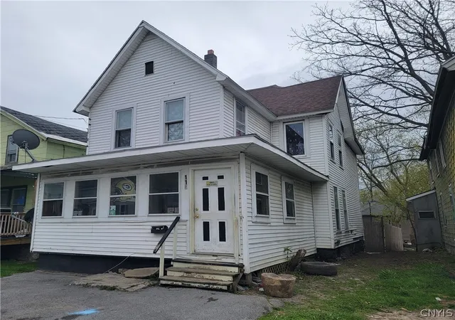 1st image of 118 S Orchard St, Watertown, NY 13601 | MLS# S1697382