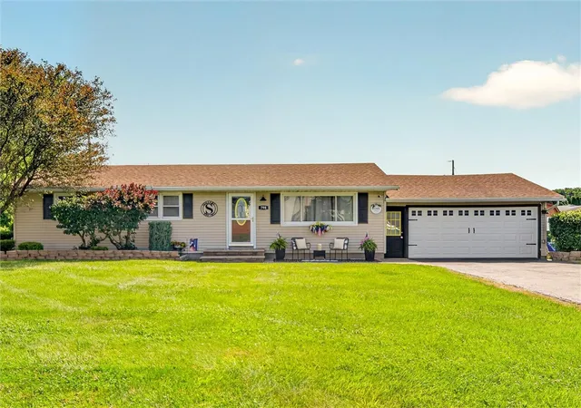 Photo 2 of Sale Pending at 798 Flynn Rd, Rochester, NY 14612 | MLS# R1697882 | Listing updated on 2026-07-28