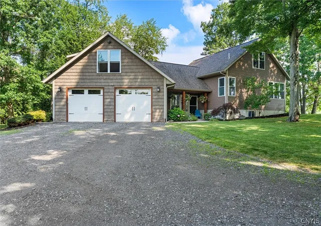 1st image of 9424 Pendergast Rd, Phoenix, NY 13135 | MLS# S1698202