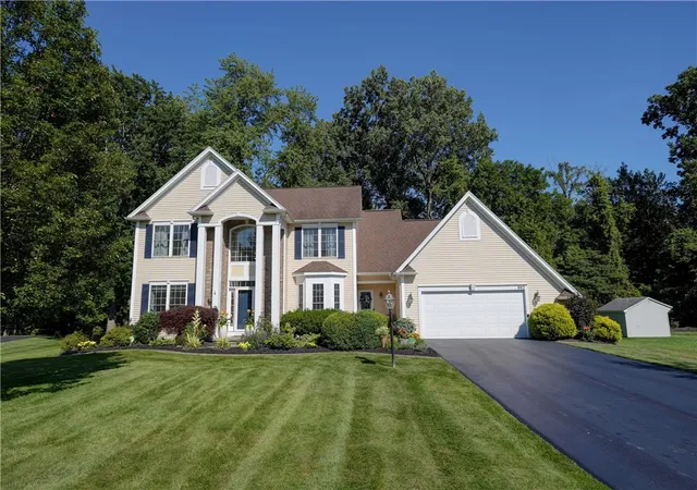 1st image of 992 La Quinta Dr, Webster, NY 14580 | MLS# R1697088
