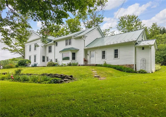Photo 2 of Single family home for sale at 388 Baptist Church Rd, Charlotteville, NY 12036 | MLS# R1697742 | Listing updated on 2026-07-14