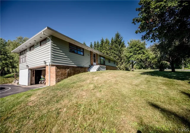 Photo 2 of Sale Pending at 9401 Hayes Rd, Marcy, NY 13403 | MLS# S1698449 | Listing updated on 2026-07-17