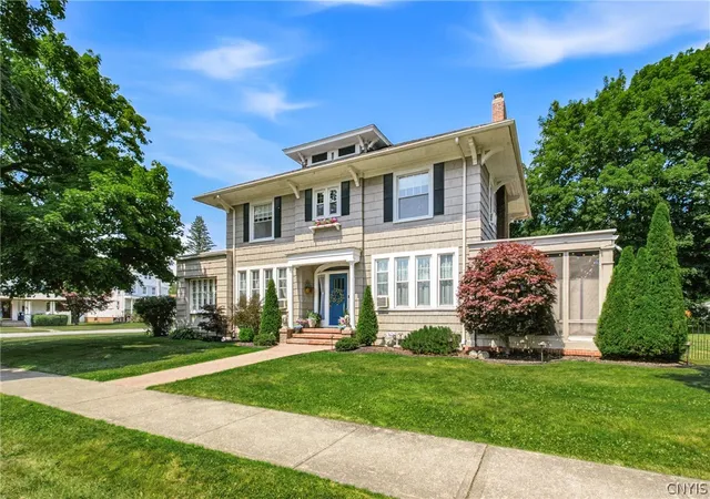 1st image of 1527 Mohawk St, Utica, NY 13501 | MLS# S1698448